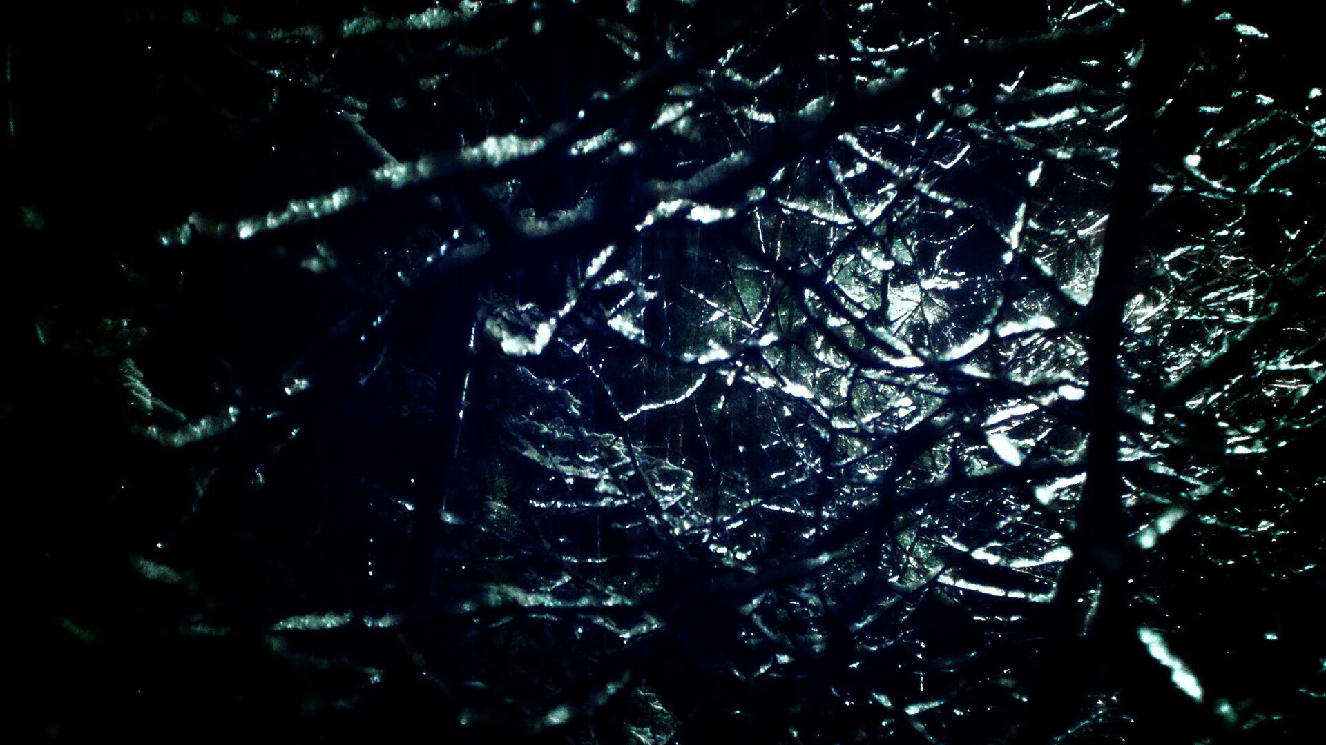 车手飞跃障碍,一次罕见的极限挑战,赛车飞跃撞车